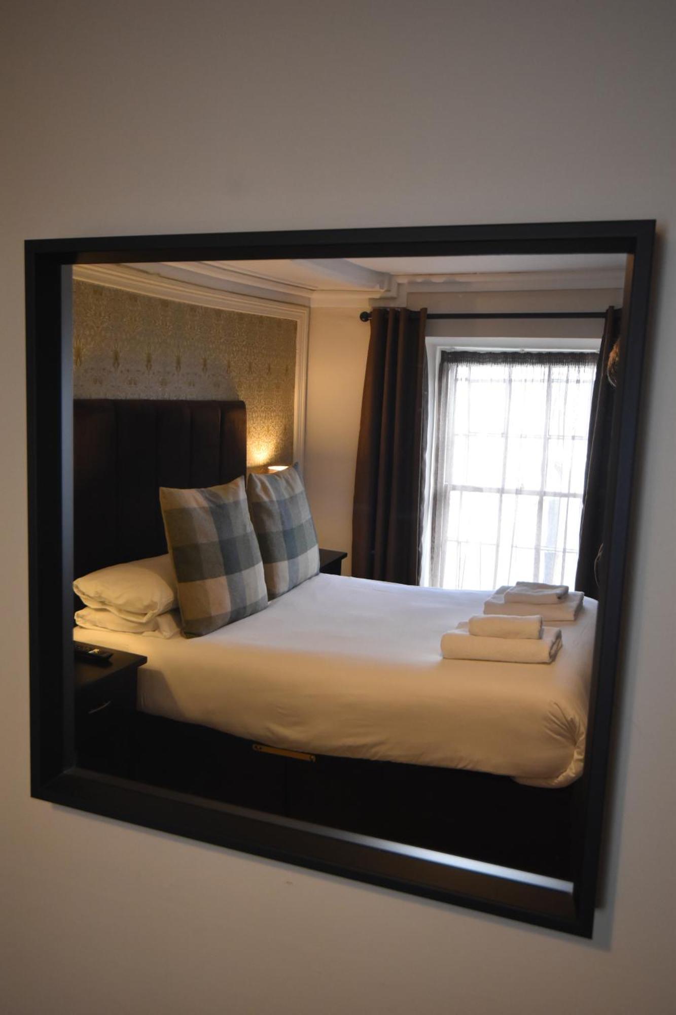 Red Lion Inn Хоуксхед Экстерьер фото